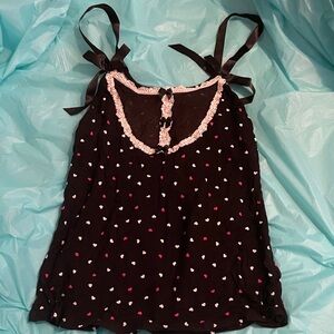 Black Sleeveless Top with Heart Pattern